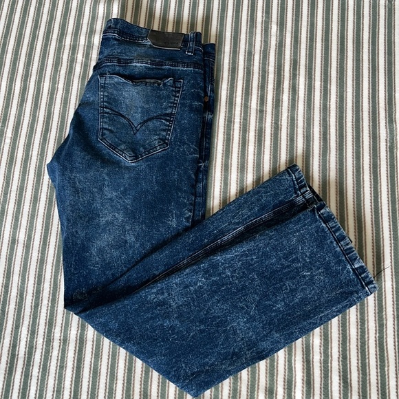 Cultura Other - CULTURA Men’s New York distressed jeans size 34/32